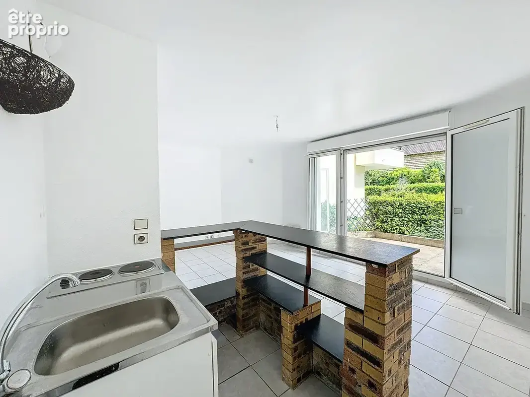 EAUBONNE - Appartement Studio, secteur idéal ! - photo 2