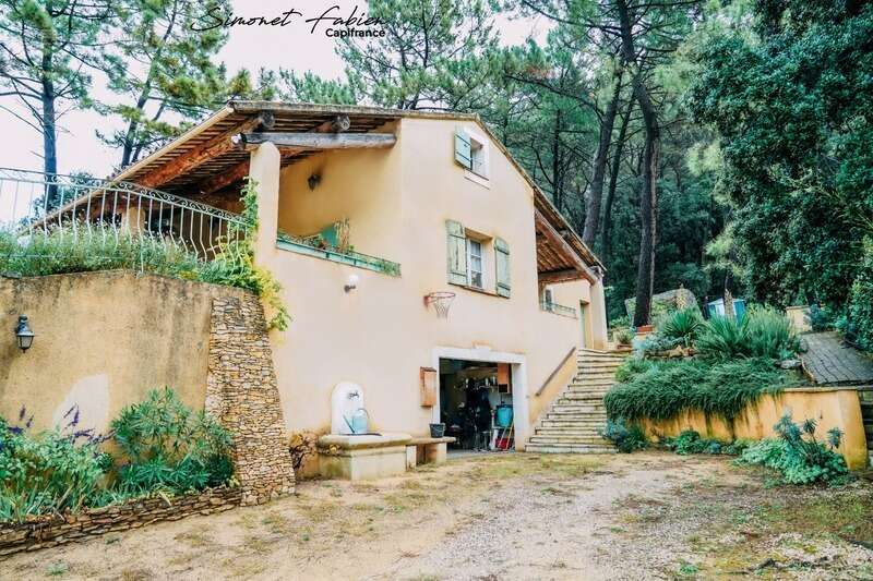 Maison à SAINT-RESTITUT