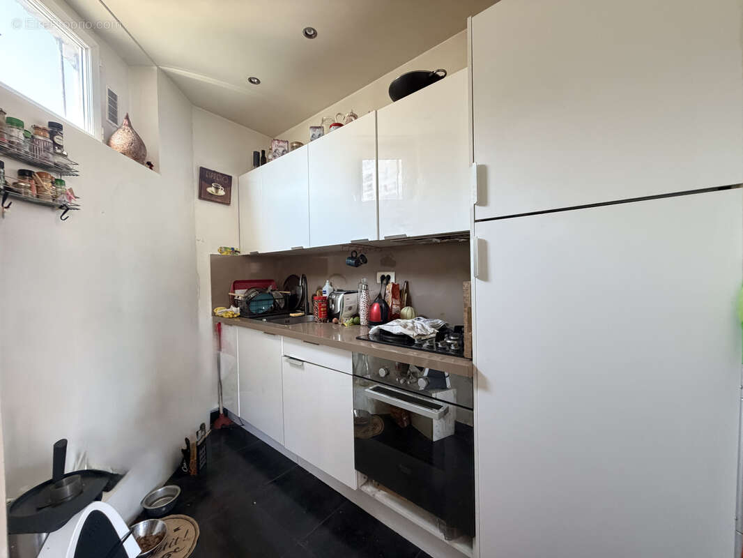 Appartement à LES LILAS