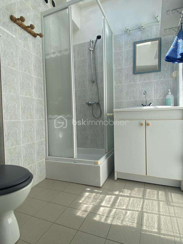 Maison à VILLENEUVE-SUR-YONNE