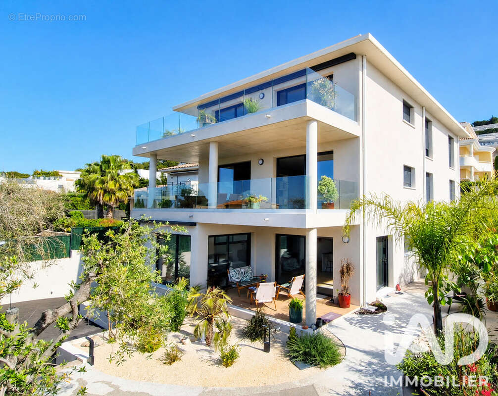 Appartement 120 m² à Bandol  - photo 2
