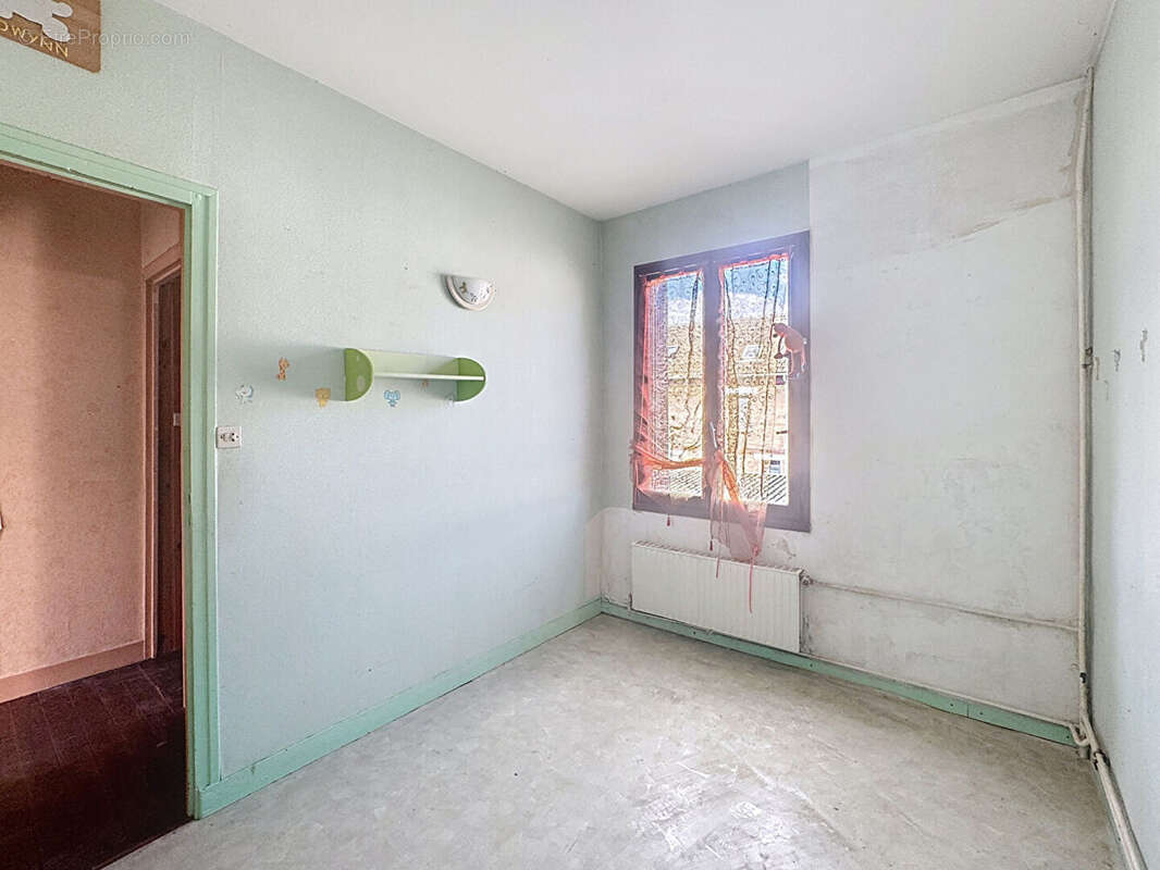 Maison à SAINT-ETIENNE-DU-ROUVRAY