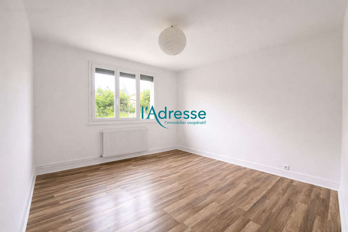 Appartement à NANTERRE