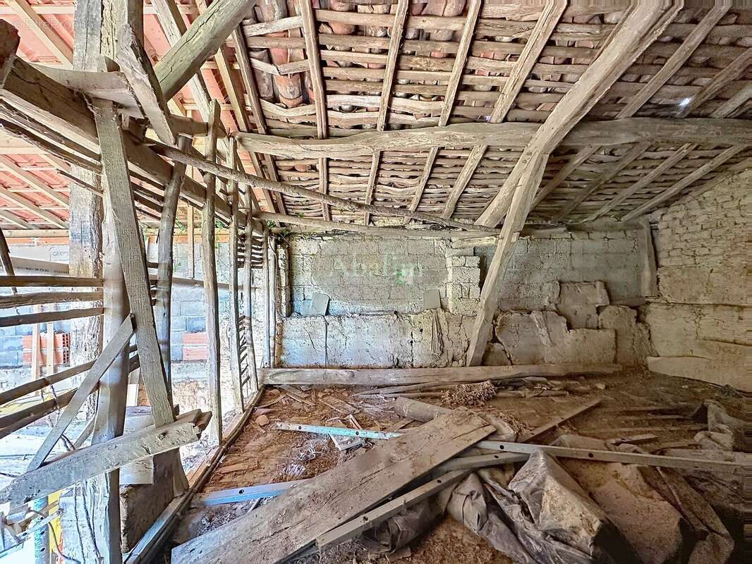 Maison à LAMARQUE-RUSTAING