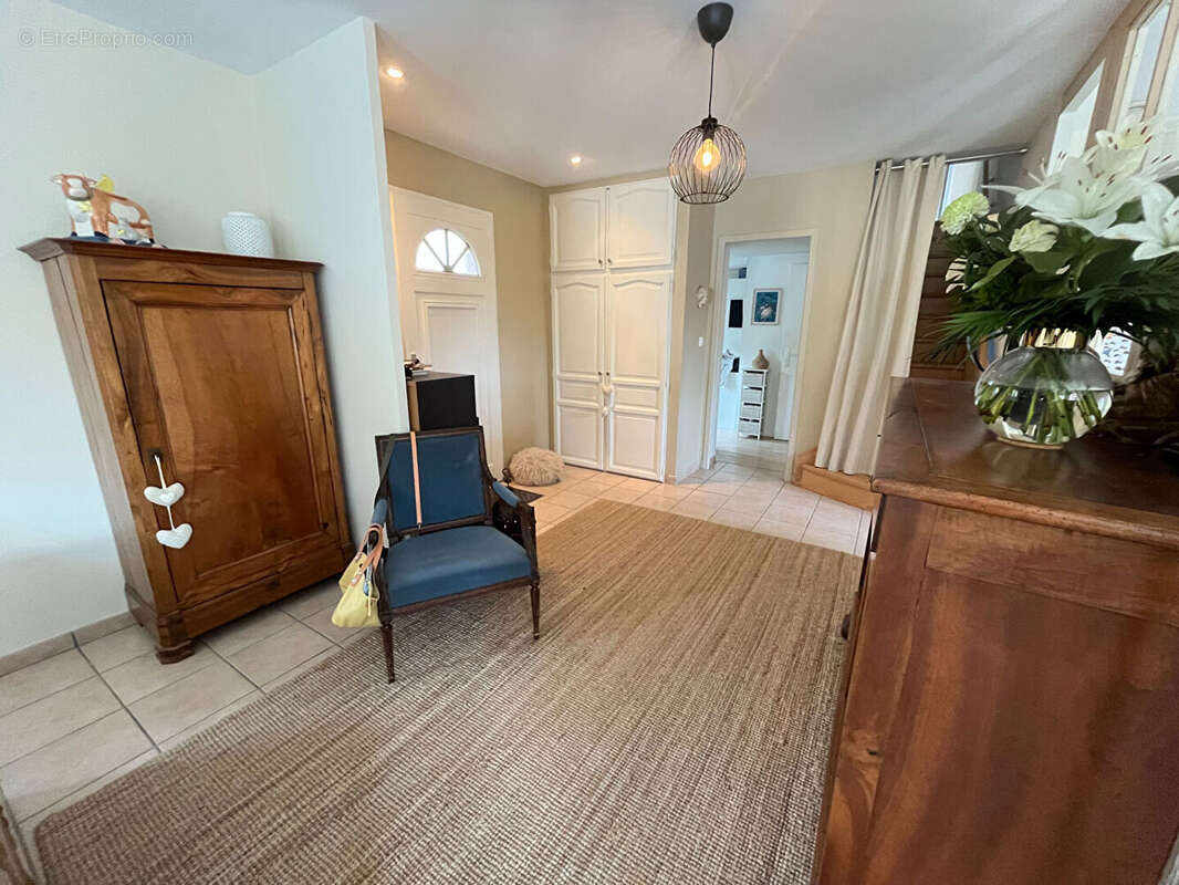 Maison à SAINT-CYR-SUR-LE-RHONE