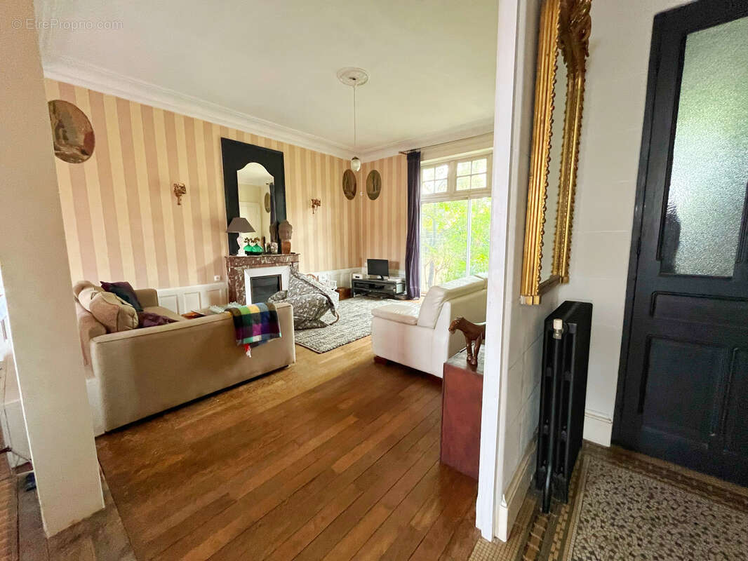 Maison à VILLEFRANCHE-SUR-SAONE