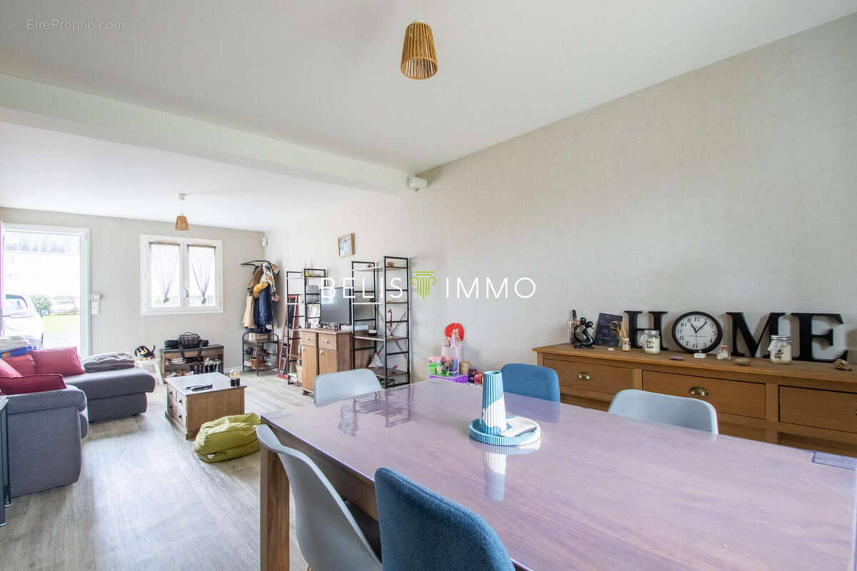 Maison à MONTLOUIS-SUR-LOIRE