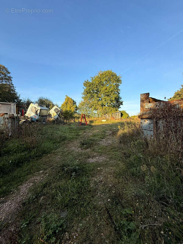 Parking à MAMERS