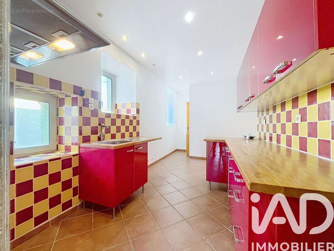 Maison 140 m² à Montillot  - photo 7