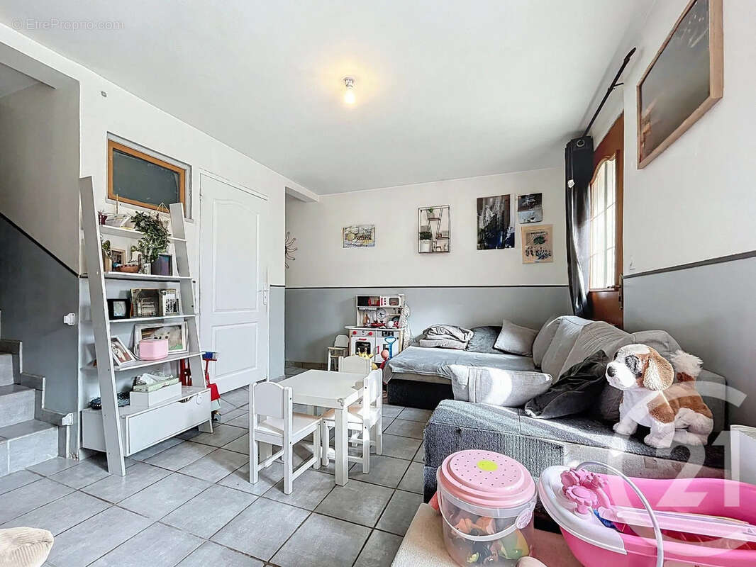 Maison à NANGIS