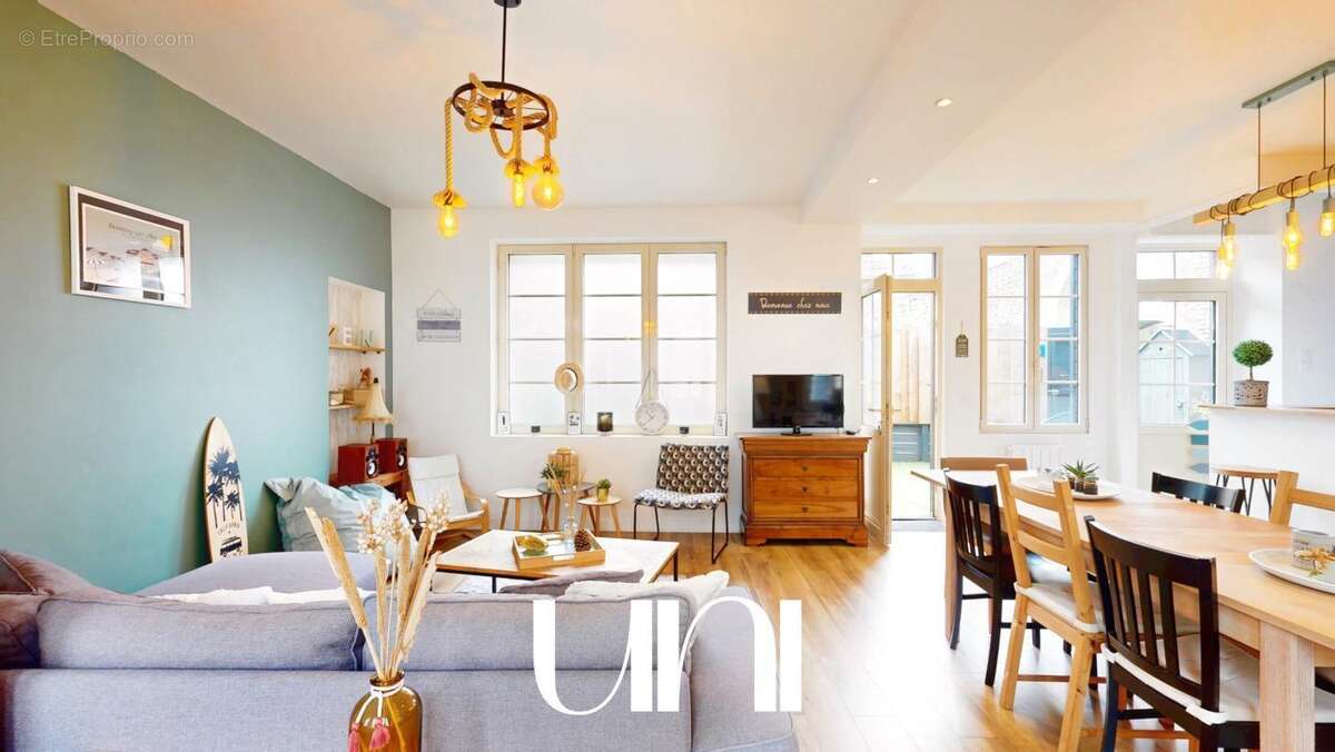 Maison à BERNIERES-SUR-MER