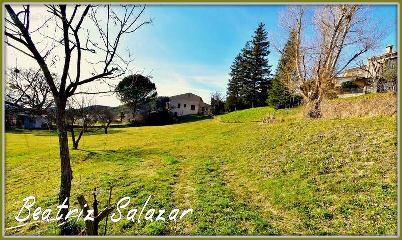 Terrain à DIGNE-LES-BAINS