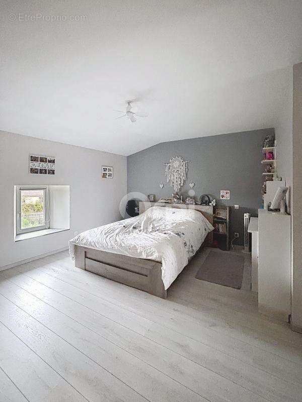 Maison à SAINT-OUEN-LES-PAREY