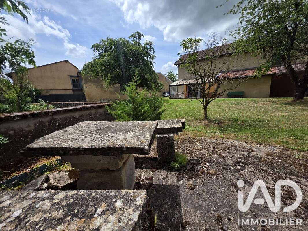 Maison 147 m² à Vauconcourt-Nervezain  - photo 3