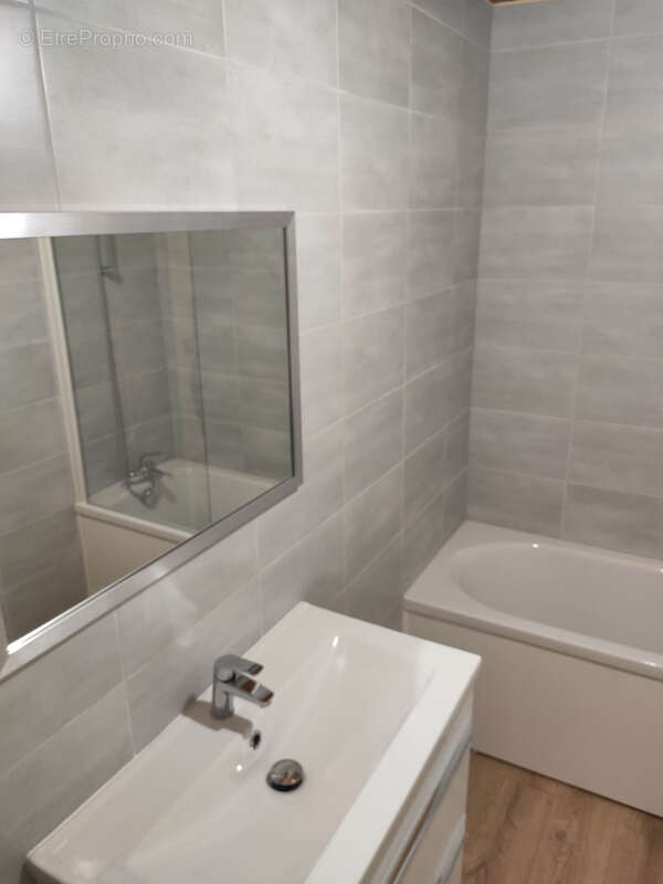 Appartement à DELME