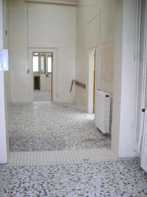 Commerce 279 m² à Cambrai  - photo 3
