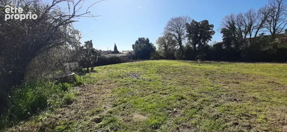 Terrain 1055 m² à Puget-Sur-Argens  - photo 2