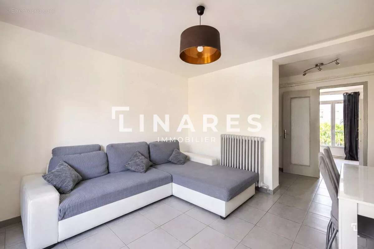 Appartement à MARSEILLE-11E