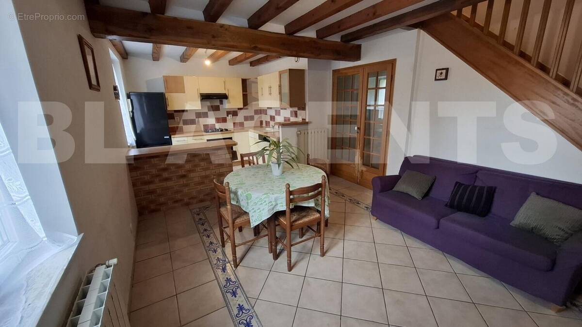 20251022_110355 - Maison à COULOMMIERS