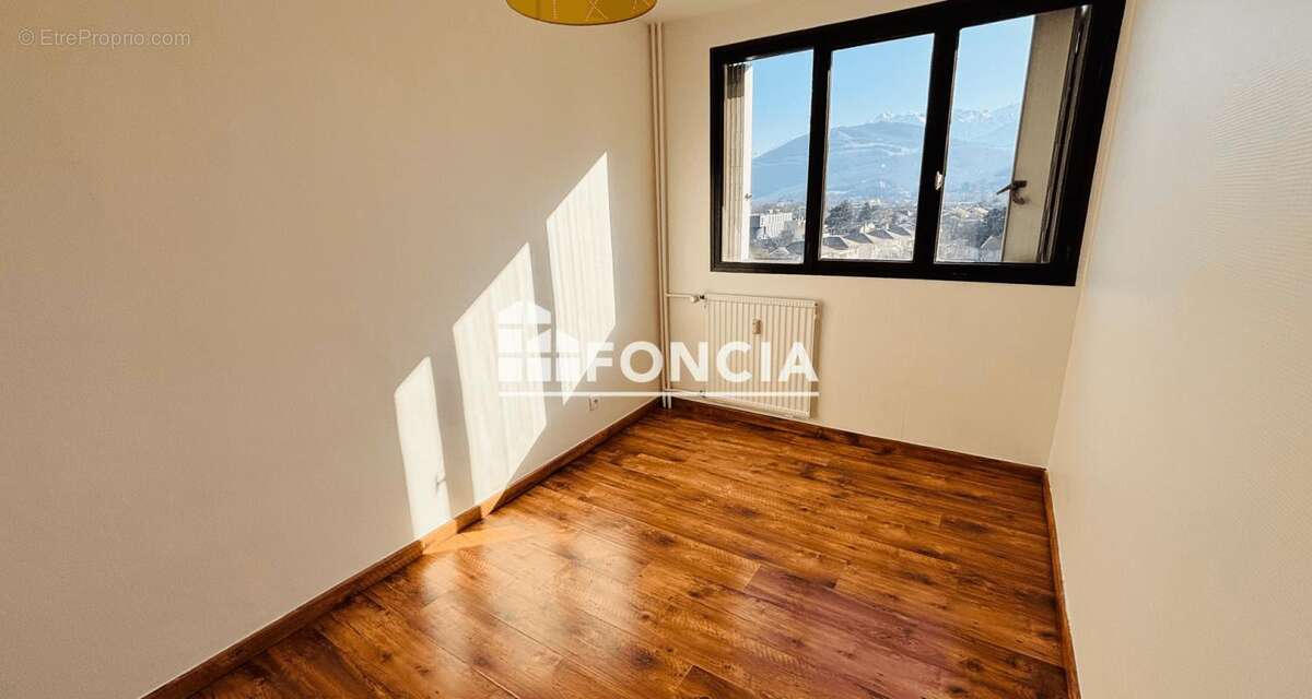 Appartement à ECHIROLLES