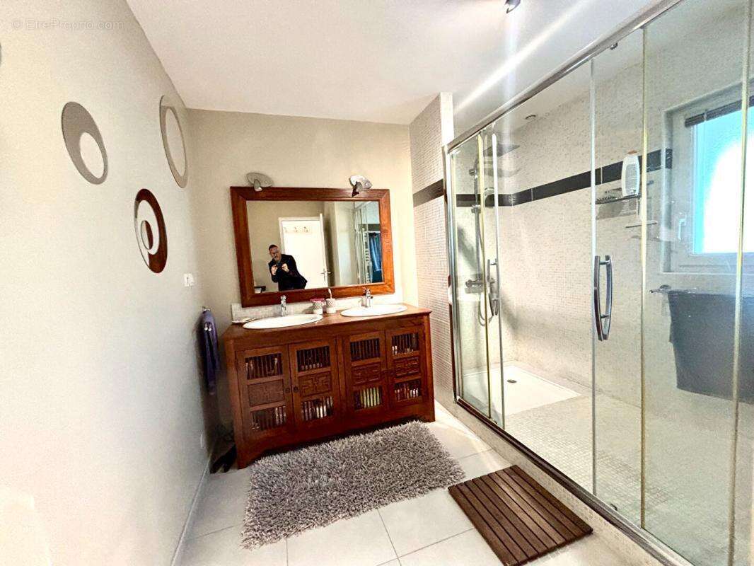 Maison 7 pièce(s) 175 m2 avec piscine - photo 14