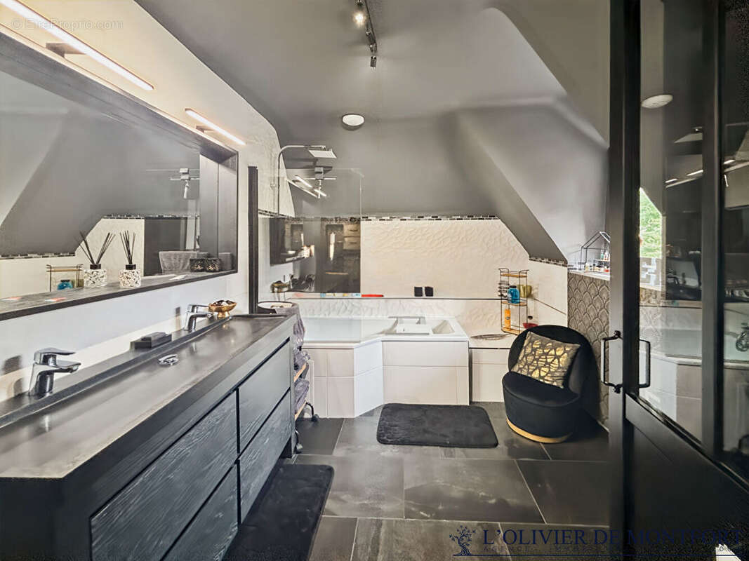 Maison à MONTFORT-L&#039;AMAURY