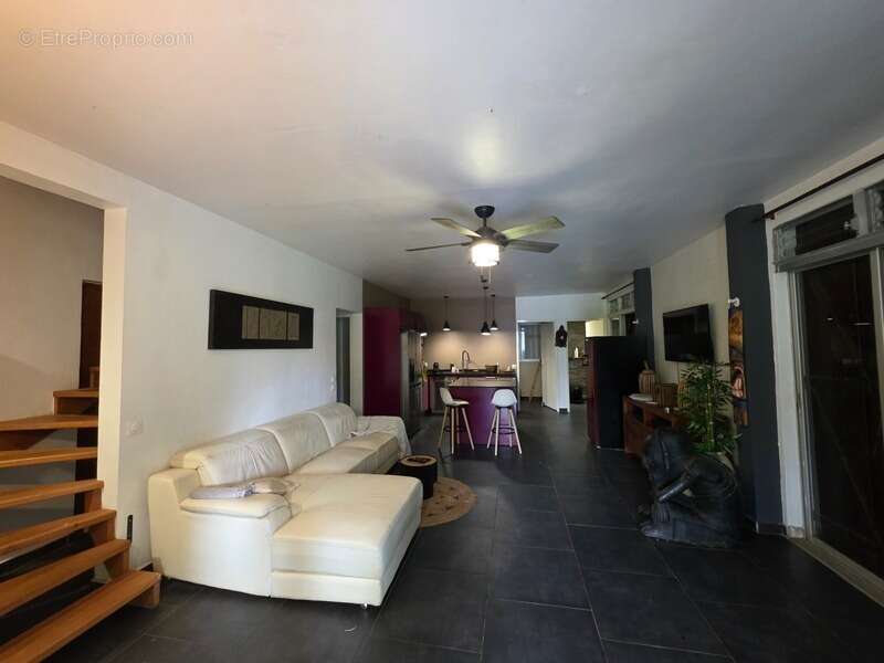 Maison à BAIE-MAHAULT