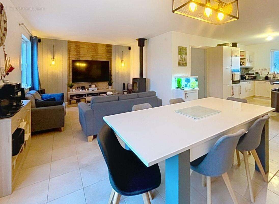 EXCLUSIVITE Maison à 5 minutes de PONS 5 pièces 118 m2  de plain pied avec grand garage - photo 2