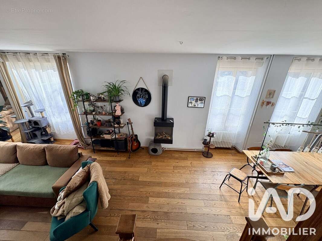 Maison 133 m² à Mehun-Sur-Yevre  - photo 9