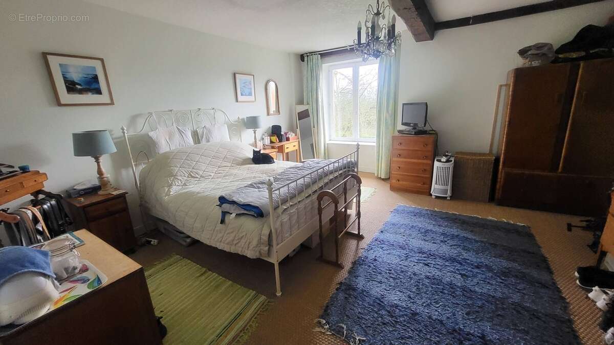 Maison à SAINT-DENIS-LE-GAST