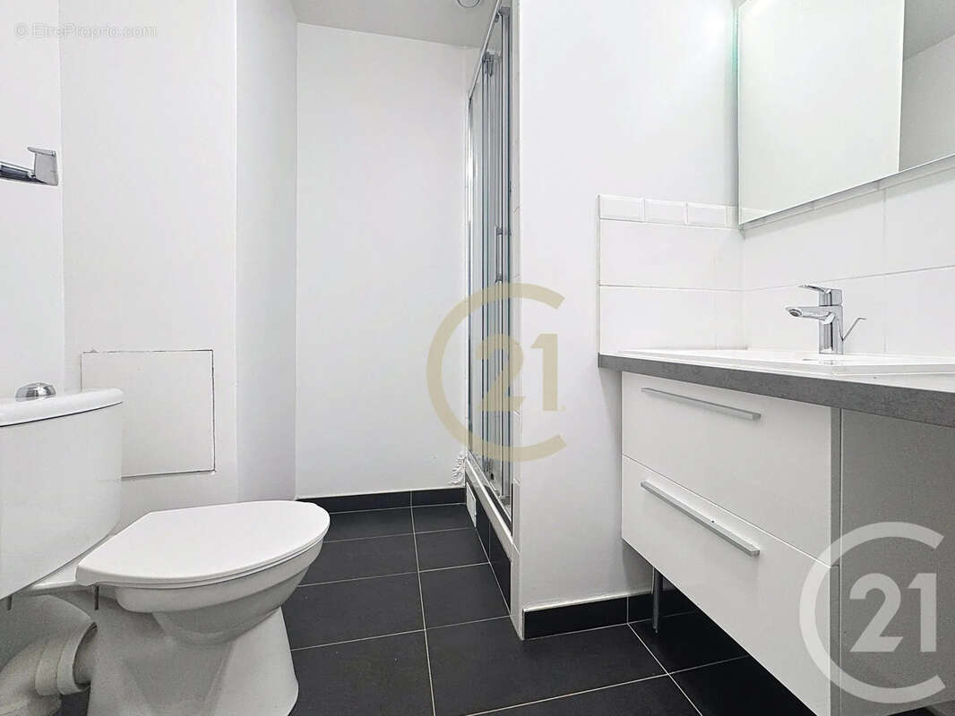 Appartement à PARIS-20E