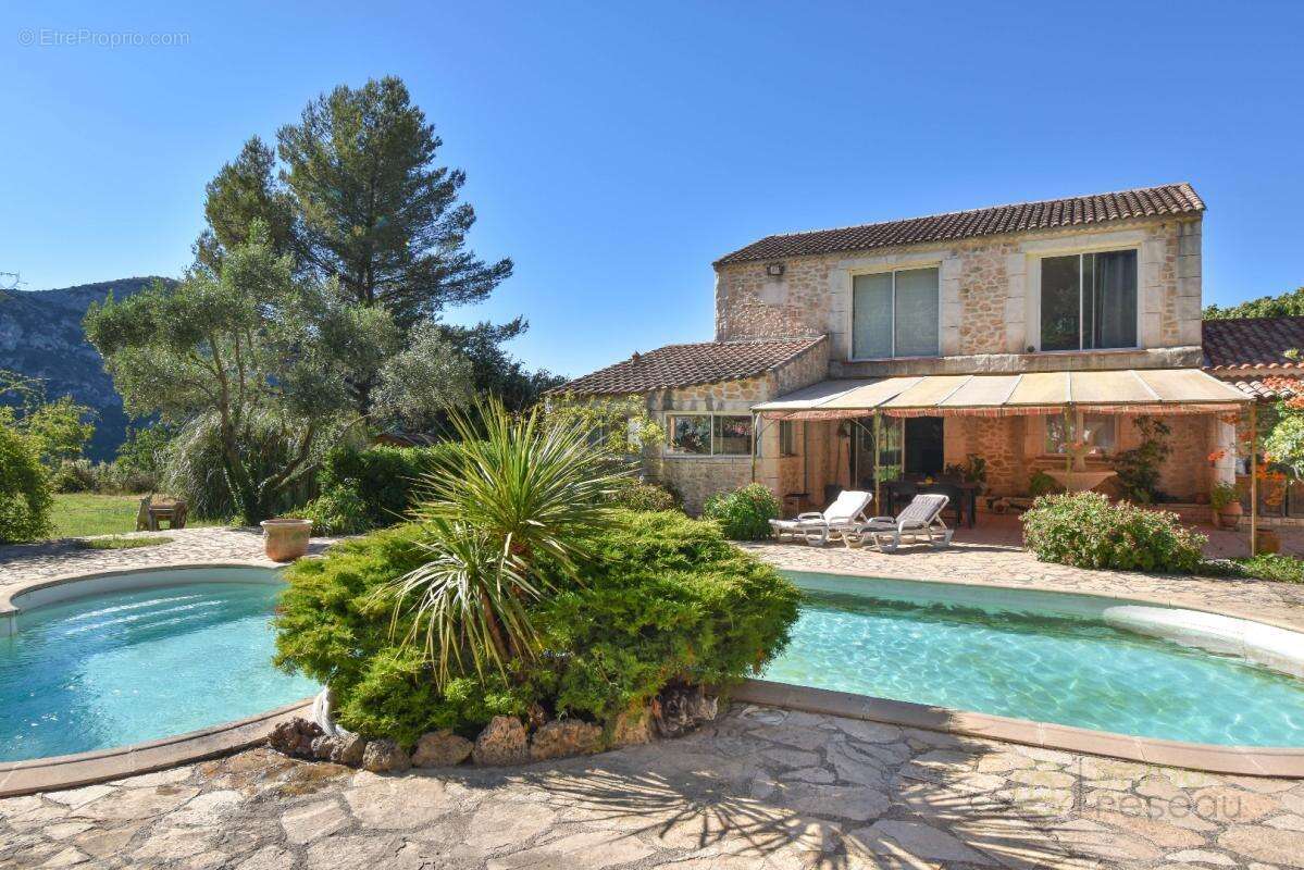 Maison à ROQUEVAIRE