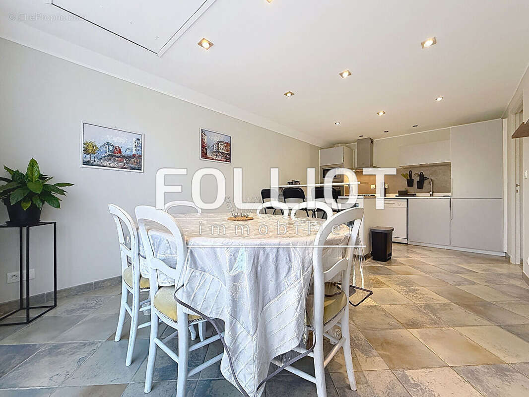 Maison à AGON-COUTAINVILLE