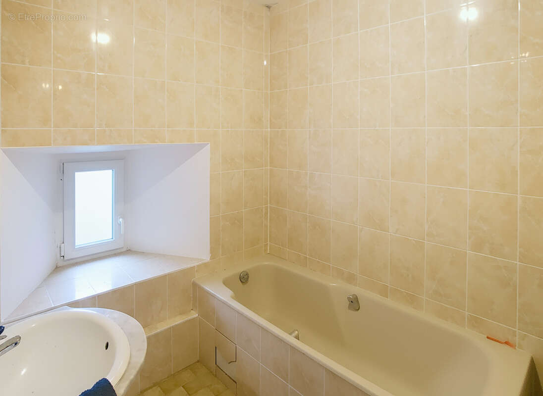 Maison à CERISY-LA-SALLE