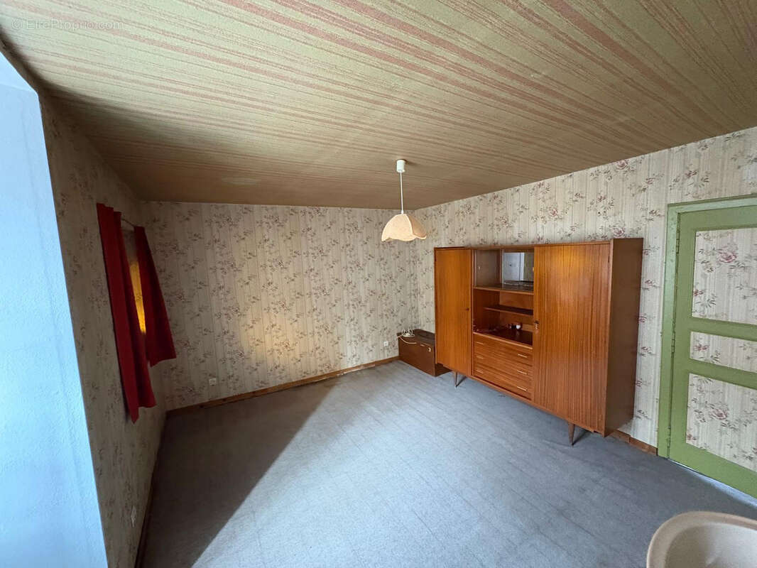 Maison à SAINT-AMANS-SOULT