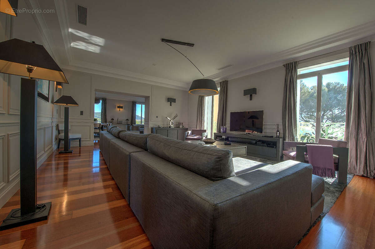 Appartement à SAINT-RAPHAEL