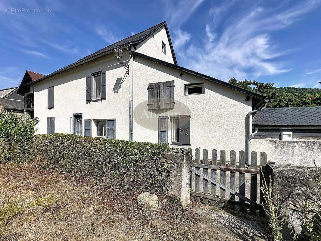 Maison de caractère avec dépendance - photo 19