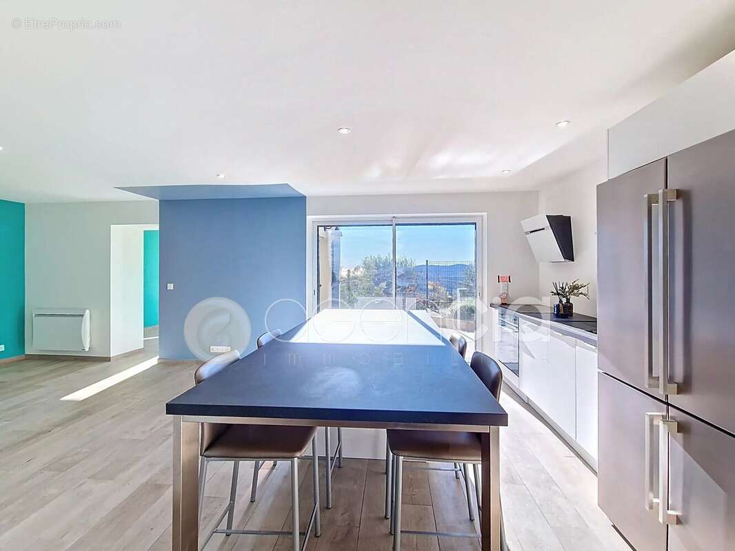 Appartement à SPERACEDES