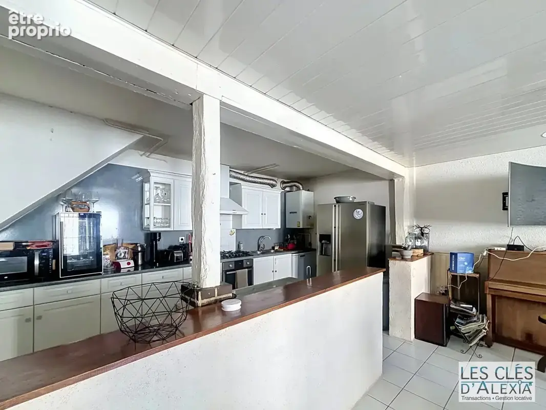 Maison de caractère à rafraîchir – 108 m² + 55 m² aménageables au centre d'Anse - photo 5