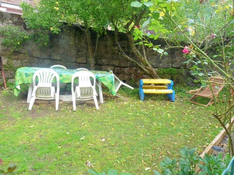 Maison à VILLE-EN-SALLAZ