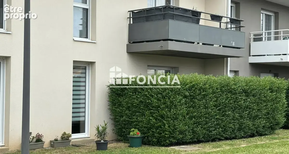 Bourg, appartement type 3 stationnements - photo 6