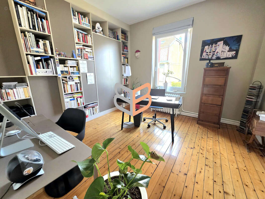 Maison 125 m² à Mont-Saint-Martin  - photo 4