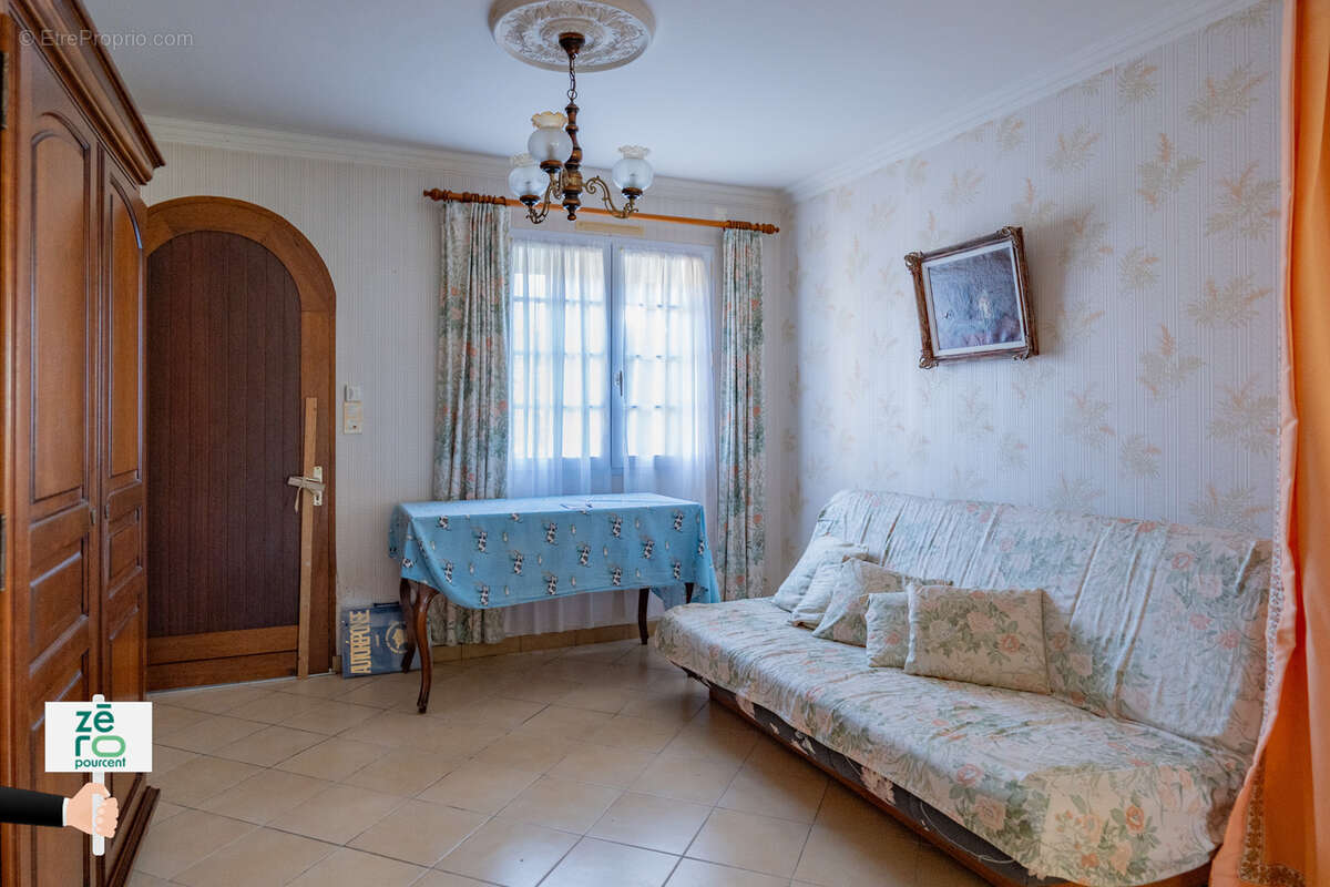 Maison à COMMEQUIERS