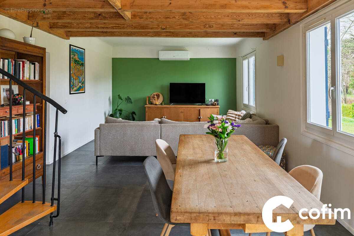 Maison à SAINT-PIERRE-D'IRUBE