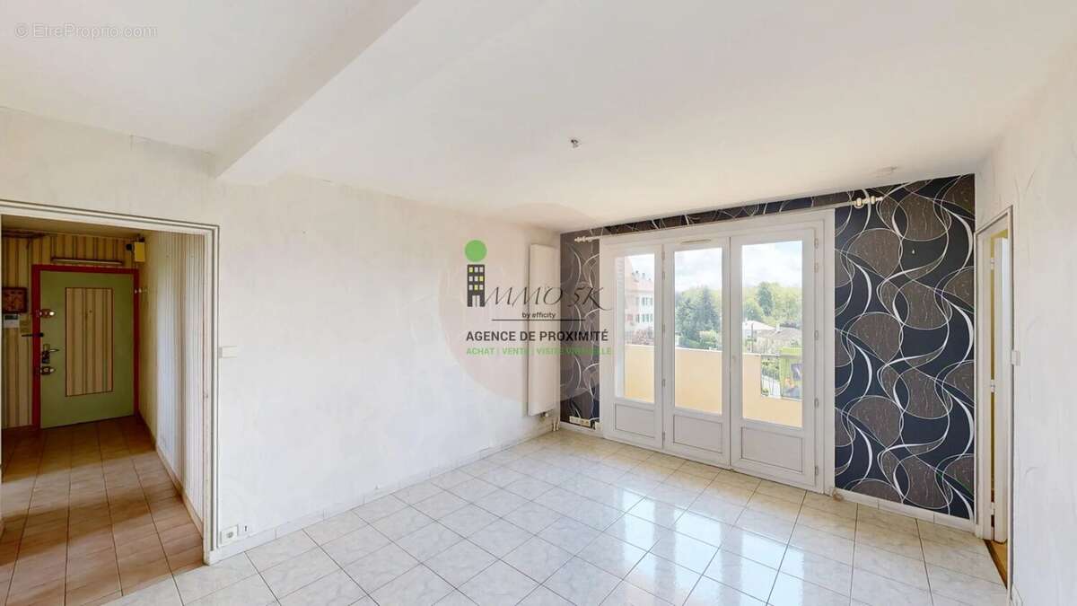 Appartement à RILLIEUX-LA-PAPE