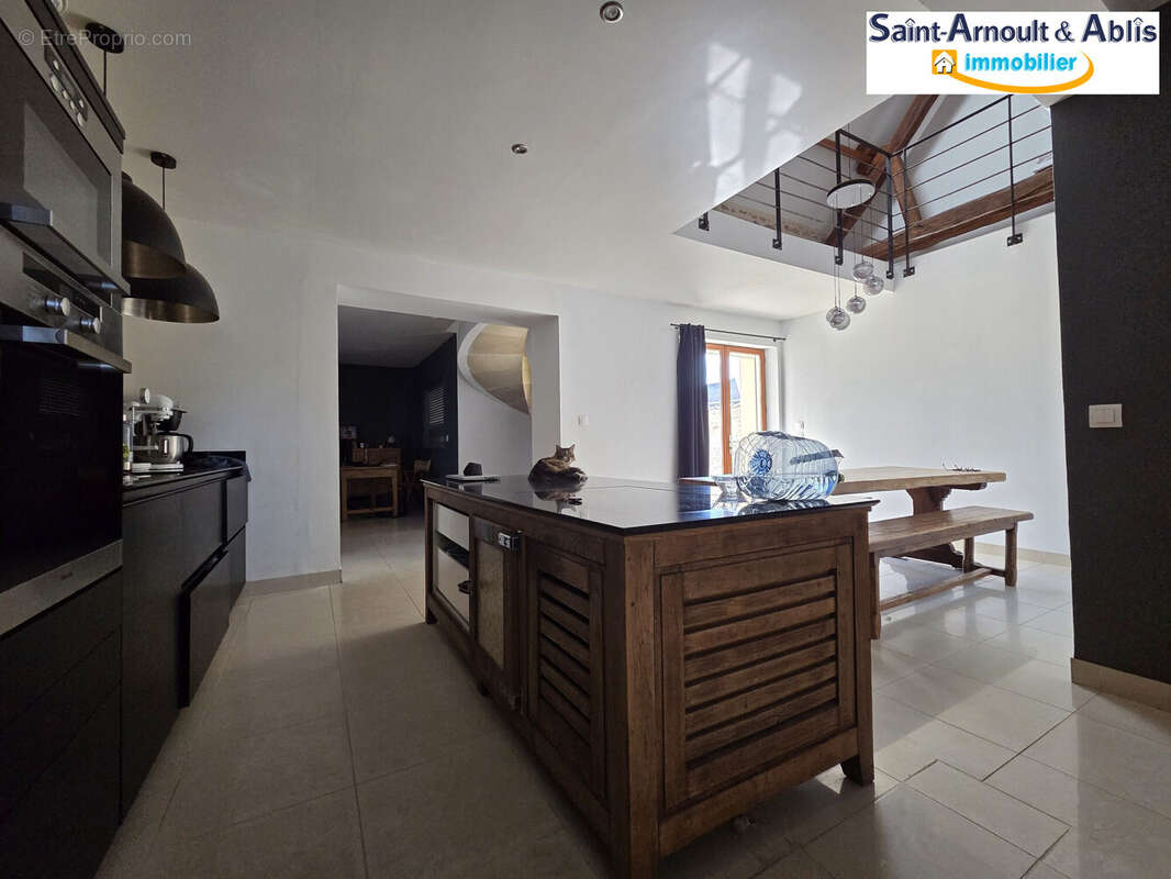 Maison 181 m² à Boinville-Le-Gaillard  - photo 5