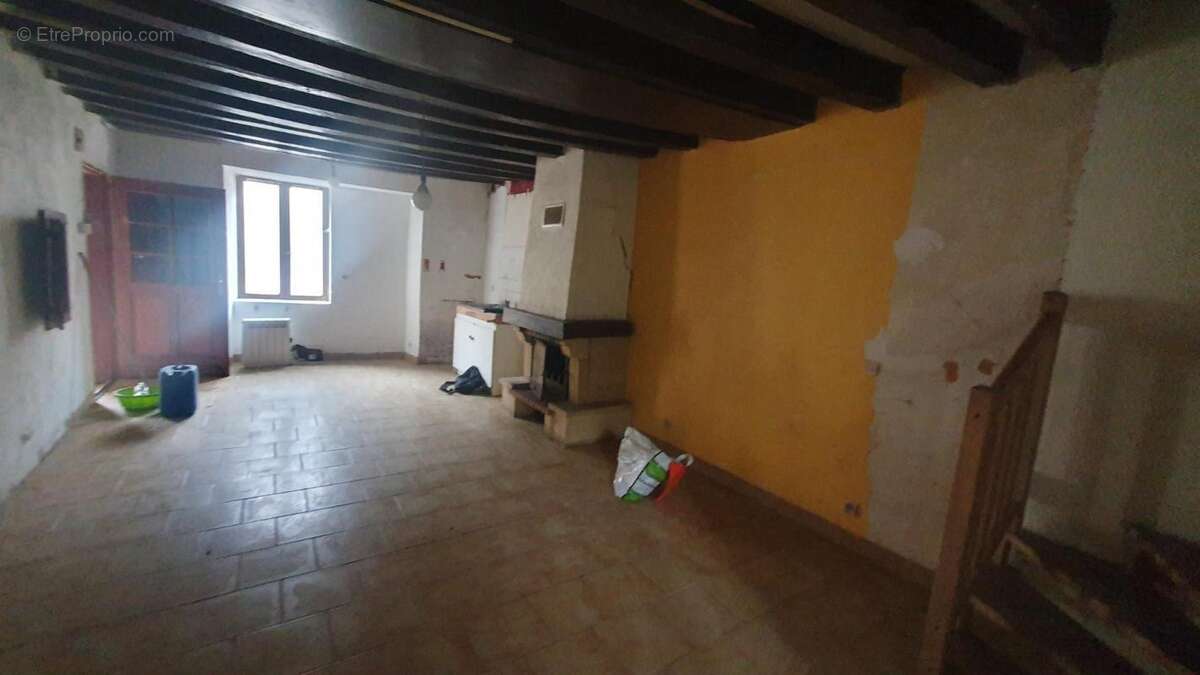 Maison à LA GRAVELLE