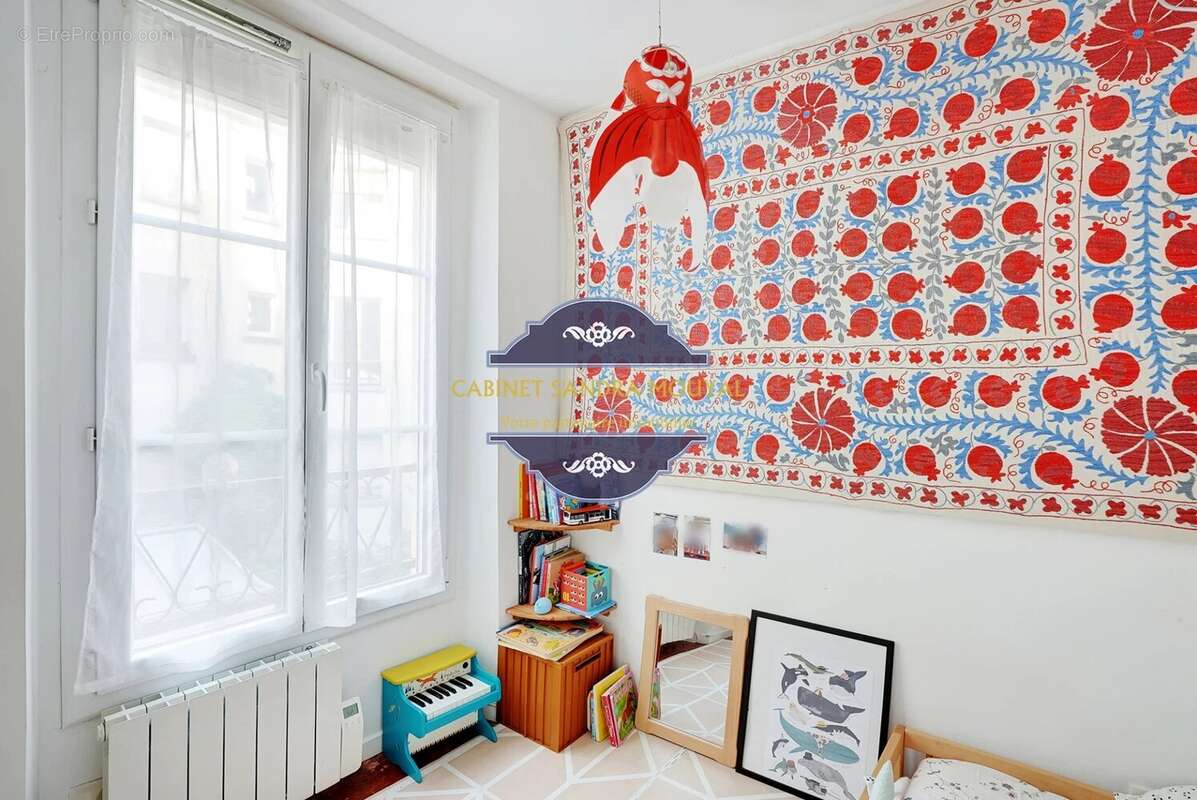 Appartement à PARIS-19E