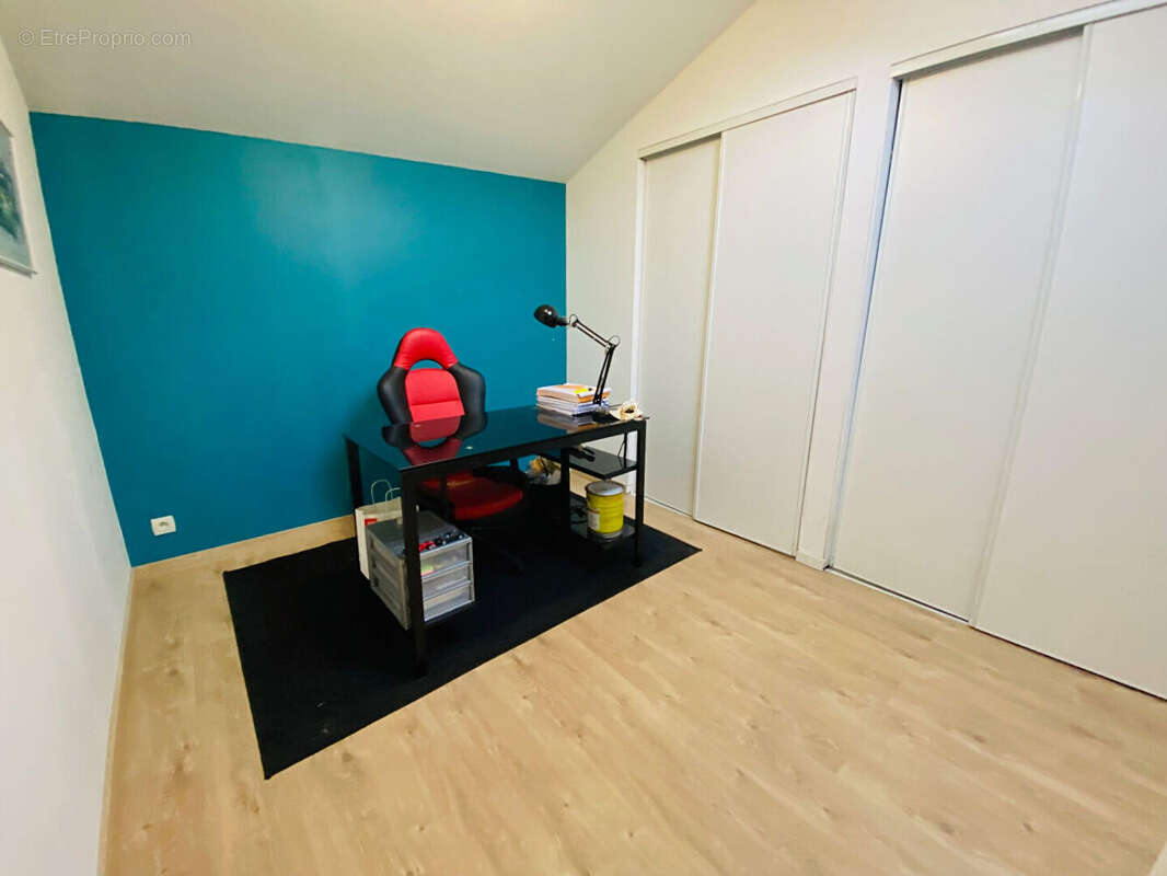 Appartement à BOURG-DE-PEAGE