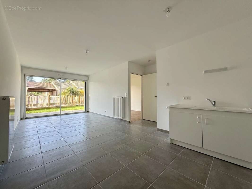 Appartement à SAINT-MICHEL-CHEF-CHEF